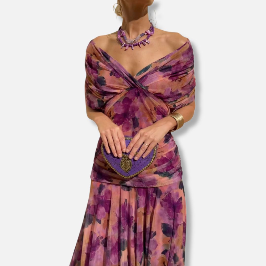 Luna - Elegant Dress With V-Neckline